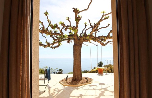 La Nartelle House | With this panoramic sea view, what happiness for your holidays!