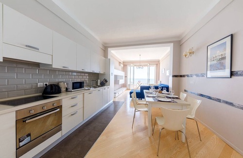 Carre d'Or Apartment | Wonderful Apartment on Sea