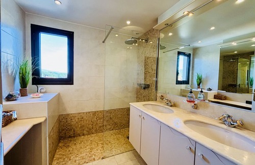 Mandelieu-la-Napoule Beach Apartment | Wonderful apartment, between sea & pool!