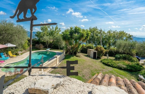 Gattieres House | Wonderful private villa for 8 guests with WIFI, private pool, TV, terrace, pets allowed and park...