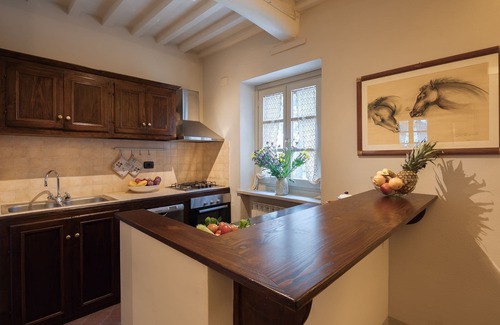 Pieve di Chio Villa | Wonderful private villa with WIFI, A/C, private pool, TV, patio and panoramic view, close to Cor.