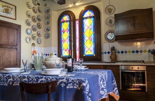 Petrognano House | Wonderful villa for 6 guests with A/C, WIFI and TV, close to Lucca
