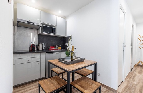Saint-Sylvestre Apartment | 1 Bdr Large Terrace