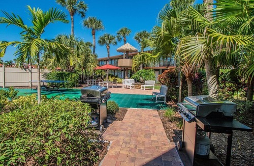 West Kissimmee Hotel | 1 bedroom condo, 1 bath, full kitchen in cozy Resort near Disney. Free parking