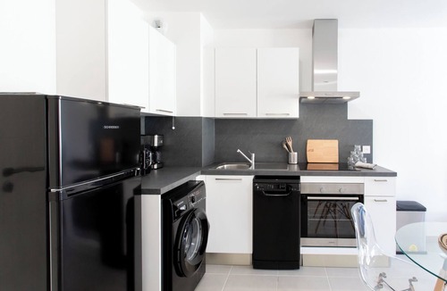 Riquier Apartment | 1-Bedroom in the Heart of Riquier, 3 min from SNCF Train Station
