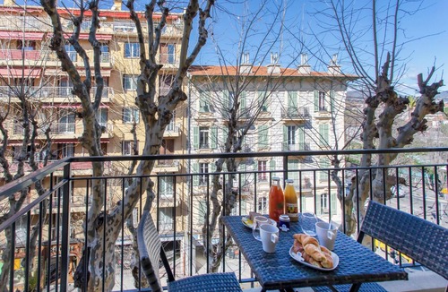 Riquier Apartment | 1-Bedroom in the Heart of Riquier, 3 min from SNCF Train Station