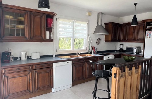 Plaine de la Brague House | 10 mn walk from the beach INDEPENDENT HOUSE IN A VILLA WITH SWIMMING POOL.