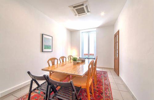 Centre Ville-Gare Apartment | 100 m² Apartment ∙ 3 bedrooms ∙ 14 guests
