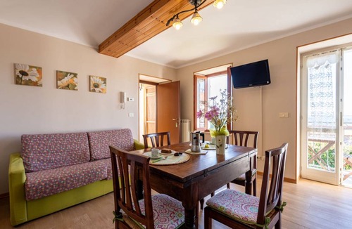 Cossombrato House | 100 m² House ∙ 1 bedroom ∙ 7 guests