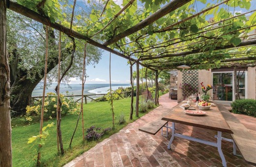 Massaciuccoli House | 100 m² House ∙ 3 bedrooms ∙ 5 guests