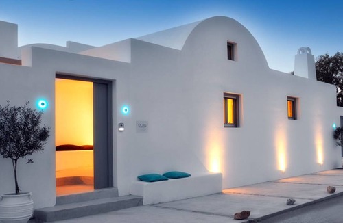 Kamari Villa | 100 m² Villa ∙ 2 bedrooms ∙ 6 guests