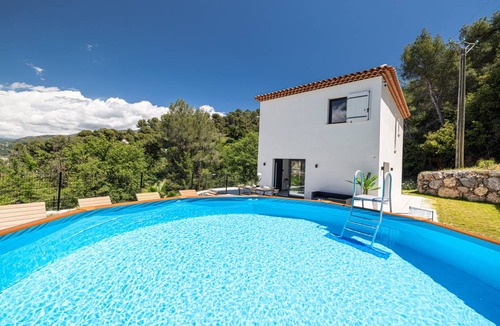 Colomars Villa | 100 m² Villa ∙ 3 bedrooms ∙ 6 guests