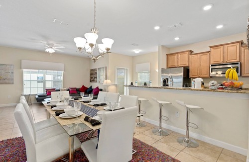 Calabria House | 10min To Disney, Private Pool, Security Gated, Luxury stay in Kissimmee Orlando