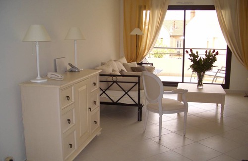 Cannes City Centre Apartment | 110 m² Apartment ∙ 3 bedrooms ∙ 7 guests