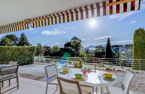 La Croix des Gardes Apartment | 110 m² Apartment ∙ 2 bedrooms ∙ 6 guests