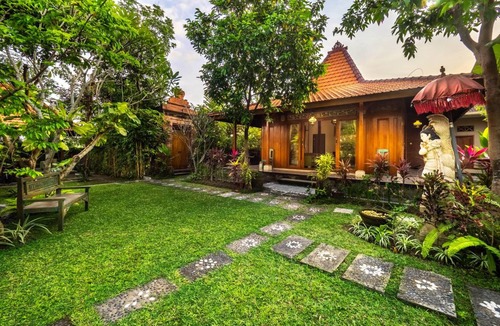 Sukawati Resort | 120 m² Resort ∙ 4 guests