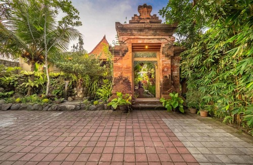 Sukawati Resort | 120 m² Resort ∙ 4 guests