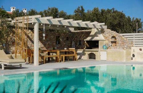 Agia Paraskevi Villa | 120 m² Villa ∙ 3 bedrooms ∙ 9 guests
