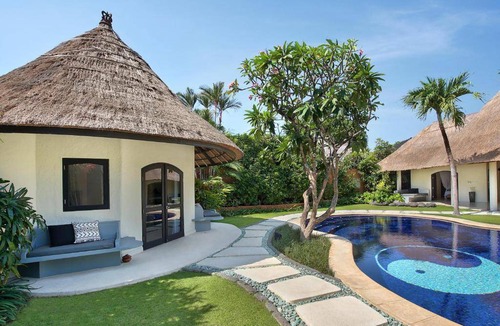 Sunset Road Villa | 1200 m² Villa ∙ 6 bedrooms ∙ 12 guests