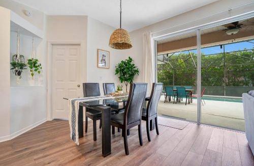 Sunset Lakes House | 121 m² House ∙ 3 bedrooms ∙ 10 guests