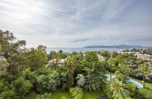 La Croix des Gardes Condo | 125 m² Condo ∙ 3 bedrooms ∙ 6 guests