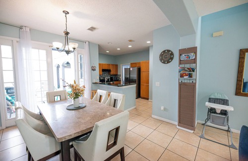 Meadow Woods House | 12min from airport/20min from Parks
