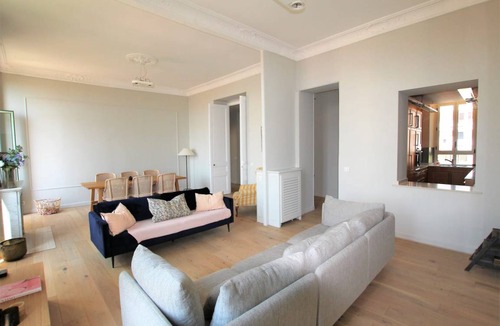 Riou - Petit Juas - Av de Grasse Apartment | 130 m² Apartment ∙ 4 bedrooms ∙ 8 guests