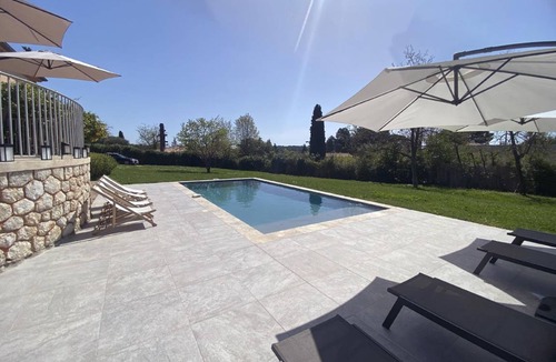 Vence House | 131 m² House ∙ 3 bedrooms ∙ 6 guests