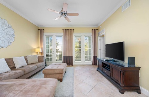Reunion Condo | 135 m² Condo ∙ 3 bedrooms ∙ 6 guests