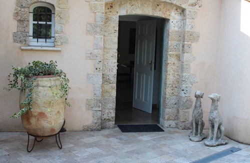 Grimaud House | 135 m² House ∙ 2 bedrooms ∙ 4 guests