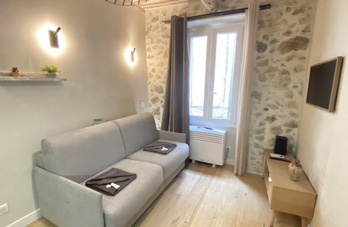 Antibes Old Town Apartment | 14 m² Studio flat ∙ 2 guests