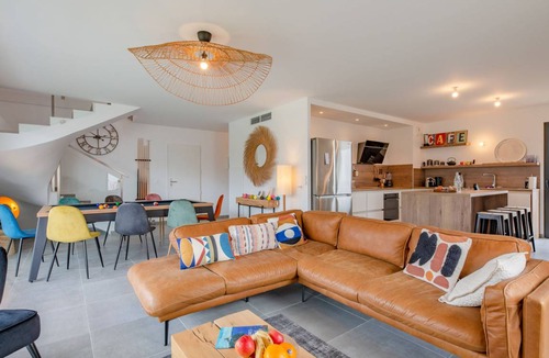 La Roquette-sur-Siagne Villa | 140 m² Villa ∙ 1 bedroom ∙ 8 guests