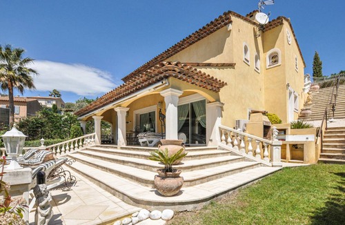 Les Adrets-de-l'Esterel House | 140 m² House ∙ 3 bedrooms ∙ 6 guests