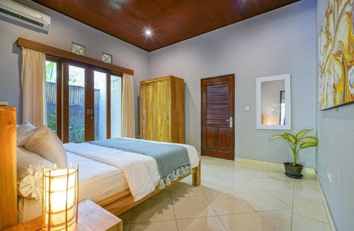 Sunset Road Villa | 150 m² Villa ∙ 2 bedrooms ∙ 6 guests