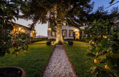 San Pietro a Marcigliano Villa | 1500 m² Villa ∙ 12 bedrooms ∙ 24 guests