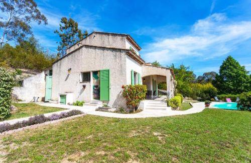 Berre-des-Alpes Villa | 155 m² Villa ∙ 3 bedrooms ∙ 6 guests