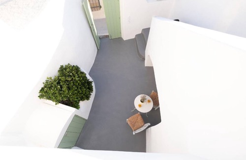 Pyrgos Apartment | 16 m² Apartment ∙ 2 guests