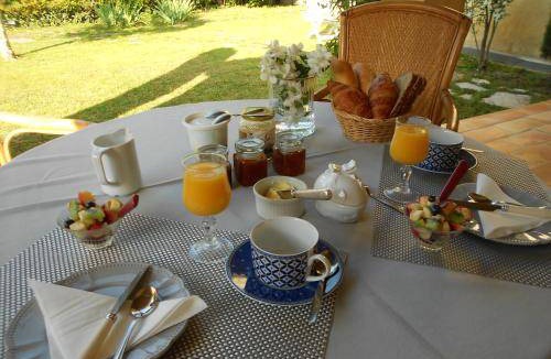 Le Rouret Bed & Breakfast | 16 m² Bed and breakfast ∙ 3 guests