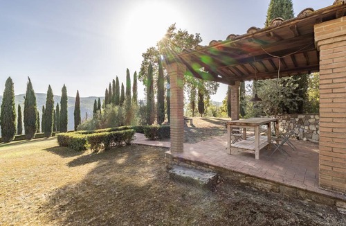 Radda in Chianti Villa | 162 m² Villa ∙ 3 bedrooms ∙ 6 guests