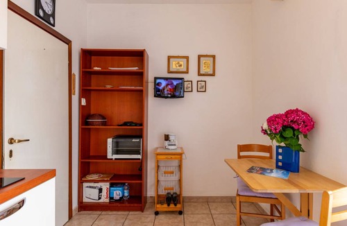 Euroville House | 18 m² House ∙ 1 bedroom ∙ 2 guests