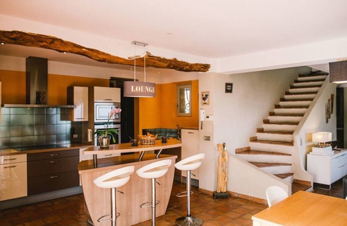 Tourrettes-sur-Loup House | 180 m² House ∙ 4 bedrooms ∙ 6 guests
