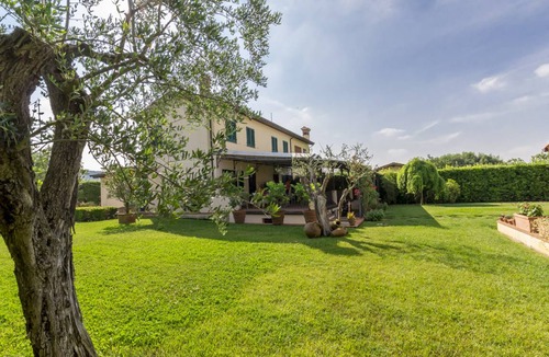Massarosa Villa | 180 m² Villa ∙ 4 bedrooms ∙ 8 guests
