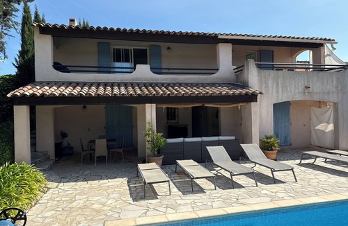 Bagnols-en-Foret Villa | 185m2 modern Provencal house, with swimmingpool in a quiet area - beautiful view