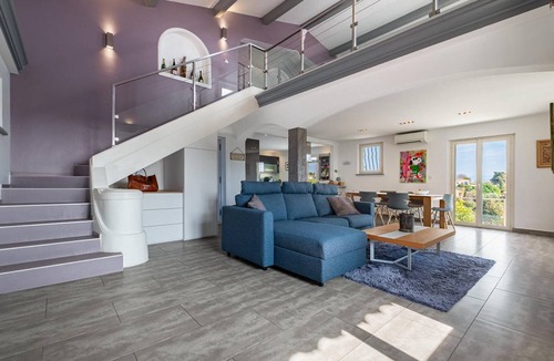 Montaleigne House | 187 m² House ∙ 4 bedrooms ∙ 8 guests