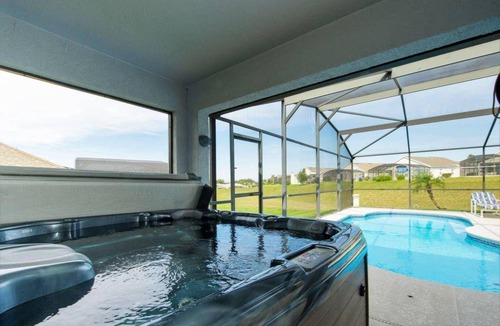 Tuscan Ridge House | 199 m² House ∙ 4 bedrooms ∙ 8 guests