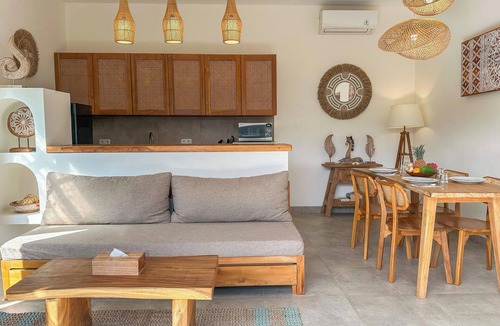 Kerobokan Villa | 1BR Villa Venezia a Tropical Intimate Escape In Seminyak