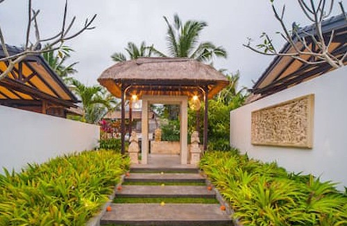 Melayang Villa | 2 BDRM Villa Damai Gajah, Ubud