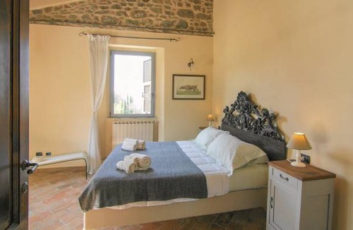 Arlia Apartment | 2 bedroom accommodation in Fivizzano