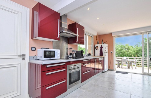 Biot Apartment | 2 bedroom beautiful apartment in Biot