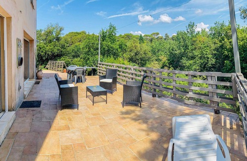 Biot Apartment | 2 bedroom beautiful apartment in Biot